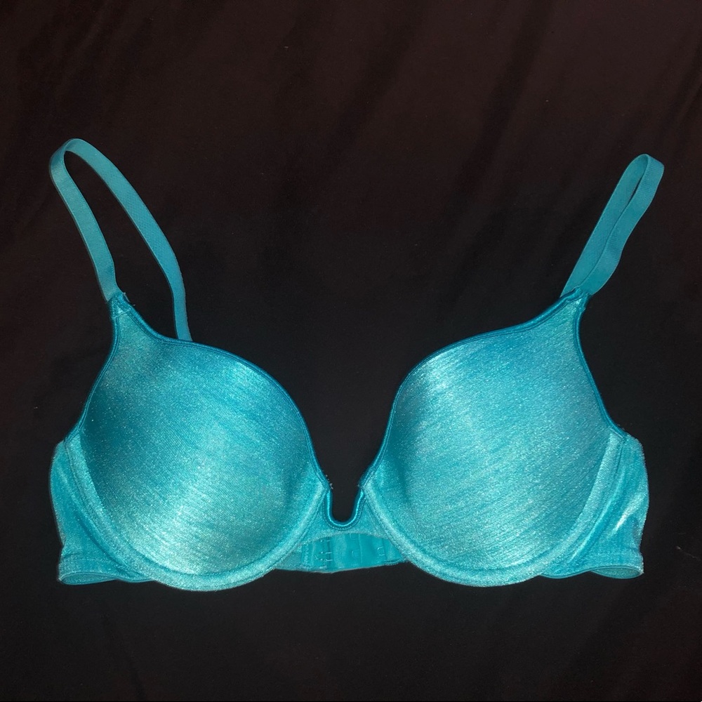 Unworn Sky Blue Vassarette 34B Push Up Bra